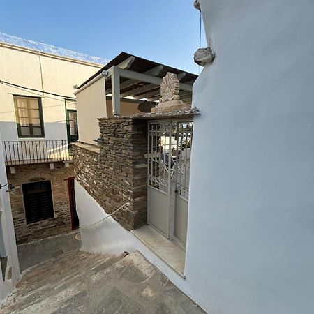 Serenity Living Platia, Tinos Exteriör bild