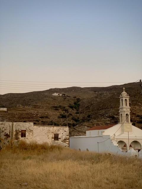 Serenity Living Platia, Tinos Exteriör bild