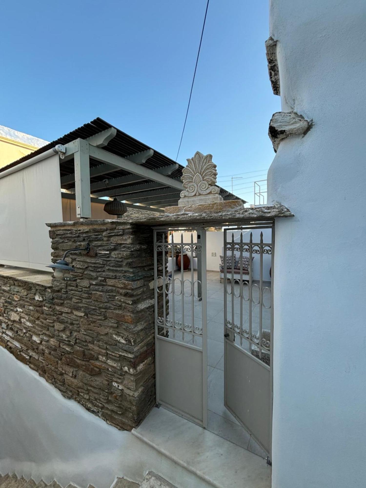 Serenity Living Platia, Tinos Exteriör bild